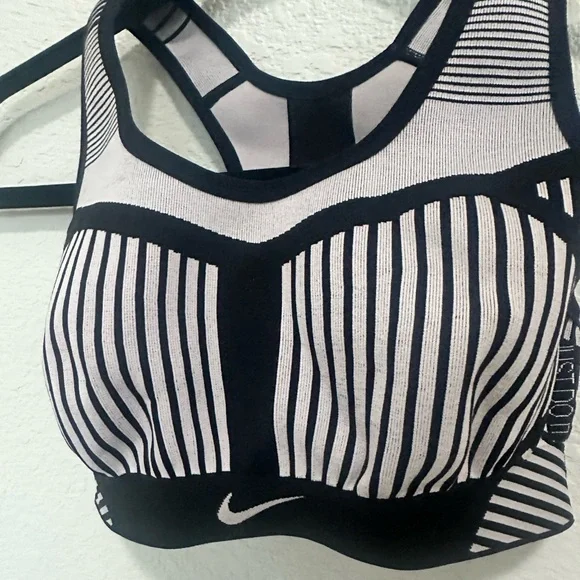 Nike FE/NOM Flyknit High-Support Sports Bra Black Gray XS - Picture 4 of 8